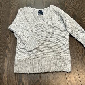 American Eagle Outfitters Light Gray V-Neck Sweater